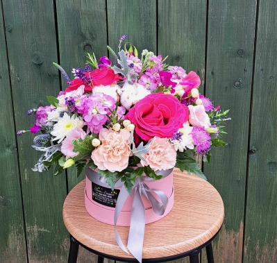 Summer fair hat box