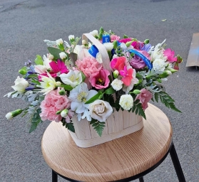 Fresh pinks basket