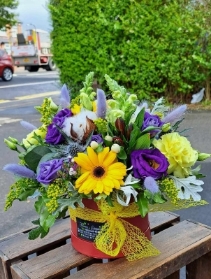 Cheerful Hat box