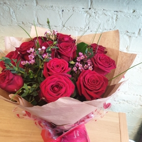 Dozen of Red Roses